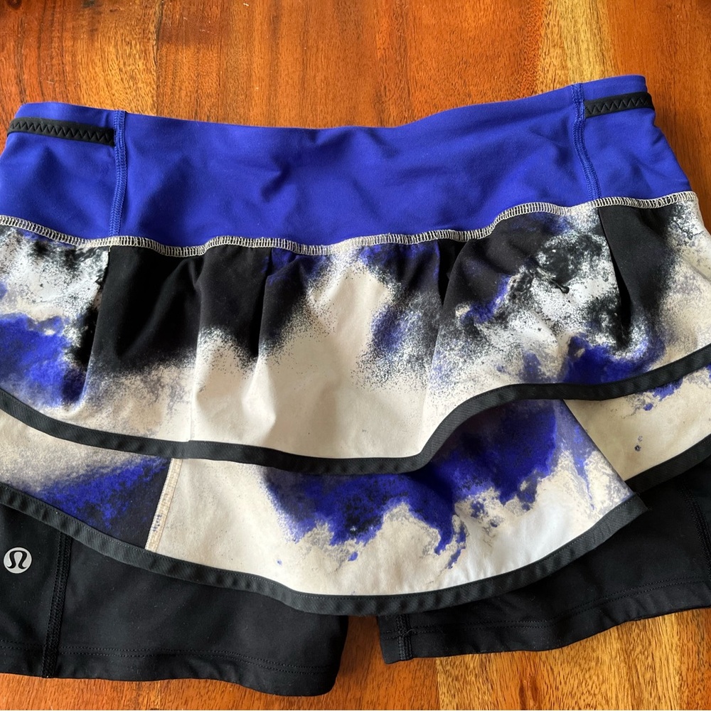 lululemon athletica Blue and Black Patterned Mini Shorts